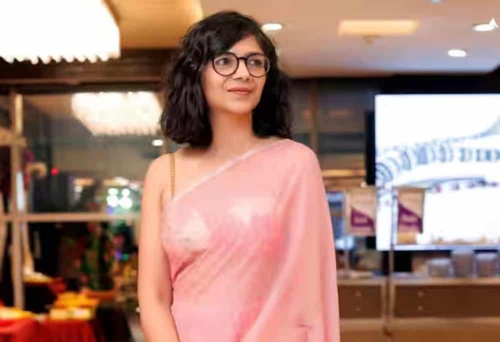 Swati Maliwal Row: 'एक ना एक दिन सब की सच्चाई दुनिया के सामने आएगी', वायरल वीडियो पर बोलीं स्वाति मालीवाल 1 Swati Maliwal Row: 'एक ना एक दिन सब की सच्चाई दुनिया के सामने आएगी', वायरल वीडियो पर बोलीं स्वाति मालीवाल