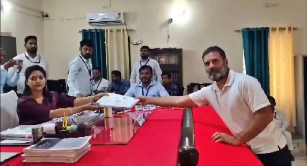 Loksabha Election: राहुल ने अमेठी की जगह रायबरेली को क्यों चुना?, कौन है केएल शर्मा जो स्मृति ईरानी के खिलाफ लड़ रहे हैं चुनाव
